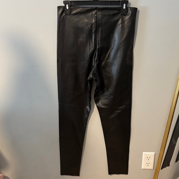 Anthropologie Joie Black Vegan Faux Leather Pull On Leggings Slimming Large - Picture 4 of 7